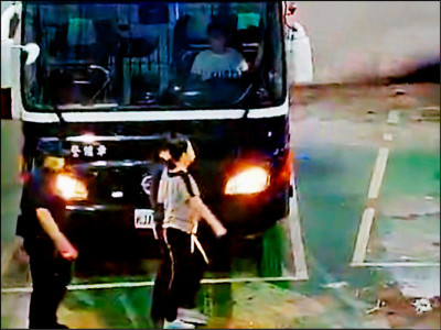 紙上公司吸金3.7億 名媛朱立安判12年