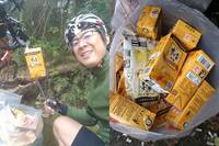 台灣最醜風景？日本部落客淨山撿一堆「10元國民飲料」 超好奇：我都想喝了