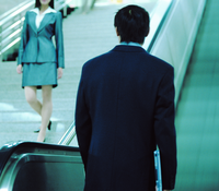 姊妹花嚇壞！男子潛入社區按門鈴「確認交往意願」