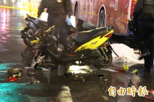 16歲少年騎車雙載肇事1死1傷 影像曝光