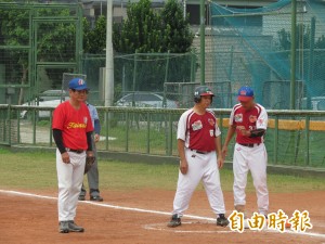 就是愛棒球 長者上場比賽仍是一尾活龍