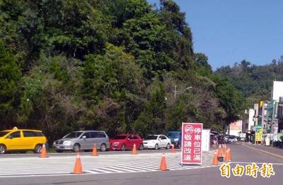 開學前出遊潮 溪頭防疫首見人車大爆滿