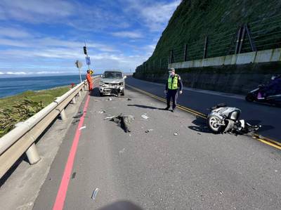 疑超車跨越雙黃線 騎士對撞貨車送醫不治