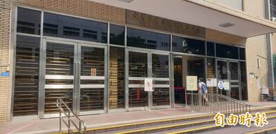 小模被下藥FM2迷姦 醒來驚見自己「全裸跪趴著」