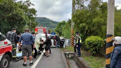 台東鹿野轎車撞護欄 前池上農會總幹事徐月娥送醫不治