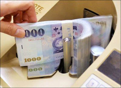 公婆存養老金在媳婦帳戶 翻臉後錢全領光：「那是你們送我的」