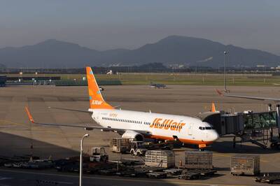 又有乘客試圖在空中開門！ 濟州航空客機驚險降落