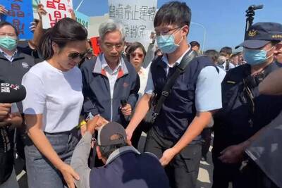 彰化拒當焚化爐大縣！ 福寶村長向環境部長下跪促晶鼎撤照
