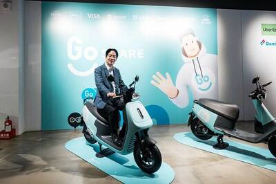 參訪Gogoro借共享機車 賴清德：續推電動車及非石化能源