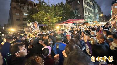 不畏低溫！侯友宜回防新北掃街 支持者熱迎