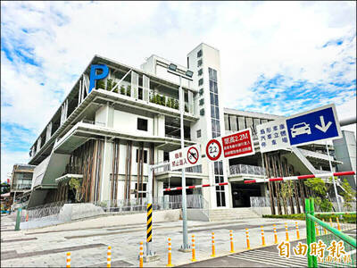 敲碗夢碎！彰化「扇形車庫停車場」免費停車不延長原因曝