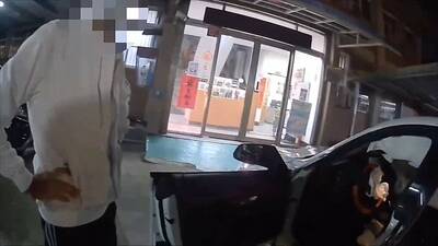男子衝警局報案 國罵飆員警被逮並查獲西瓜刀、毒品