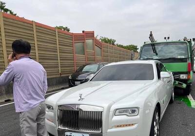 國道被撞千萬勞斯萊斯租來的 修理費估都可當買屋頭期款